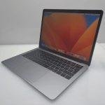 APPLE MACBOOK AIR 2019 (Pre-Owened)